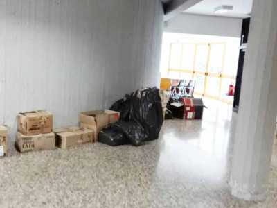 All�interno dei cartoni ci dovrebbero essere altri nuovi volumi, che per� nessuno in questo momento pu� catalogare 